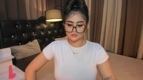 Snapshot of monstrouscockdivaontop chatting on January 30, 11:34 pm Ruthie online show from January 30, 11:34 pm