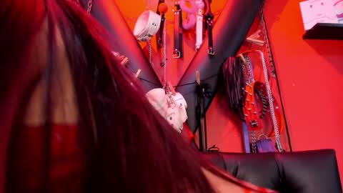 Monttserratt online show from February 26, 1:36 am