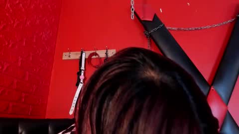 Monttserratt online show from October 31, 2:06 pm