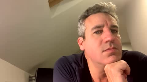 Monty G online show from December 6, 12:29 am