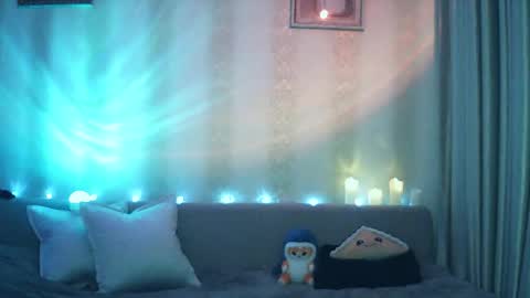 moodiemira online show from February 23, 4:31 pm