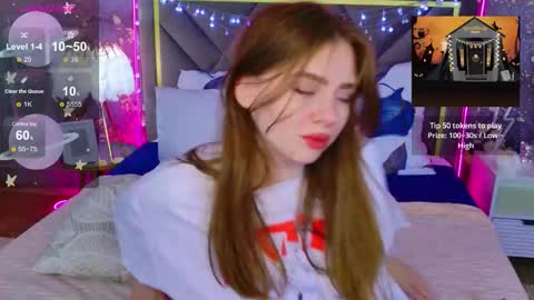 Snapshot of moon__bunny chatting on October 18, 4:11 pm Moon  Bunny online show from October 18, 4:11 pm