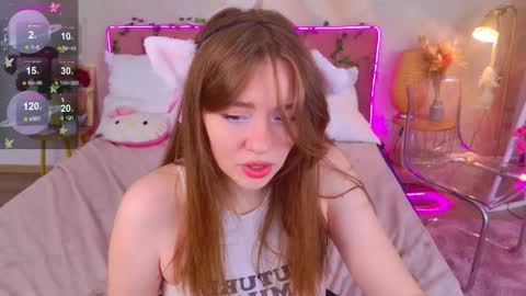Snapshot of moon__bunny chatting on September 20, 3:59 pm Moon  Bunny online show from September 20, 3:59 pm