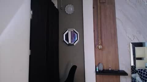 moon_and_fire_ online show from November 8, 5:16 pm