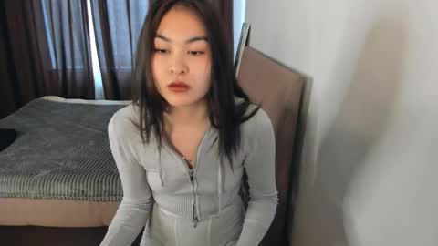 Zoe online show from April 14, 10:51 am