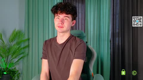 moon_gloww online show from April 6, 2:53 am