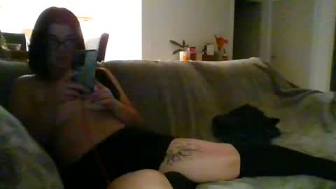 moonbutterfly94 online show from October 5, 4:43 am