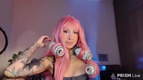 Snapshot of mooncinna chatting on September 28, 4:49 pm Cinna online show from September 28, 4:49 pm