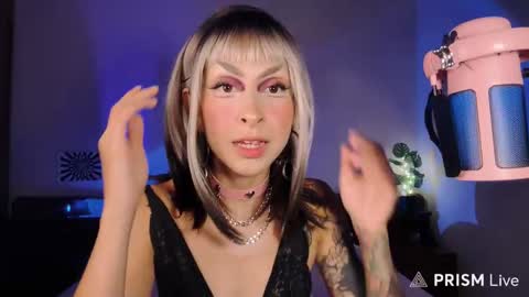 Snapshot of mooncinna chatting on September 20, 5:49 pm Cinna online show from September 20, 5:49 pm