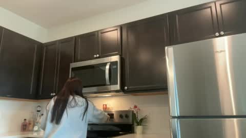 mooni minx online show from September 12, 8:11 pm