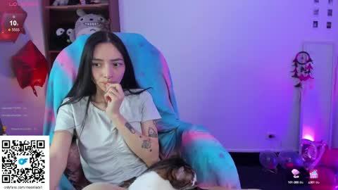 Snapshot of moonlady_ chatting on March 6, 1:16 am MOON  online show from March 6, 1:16 am