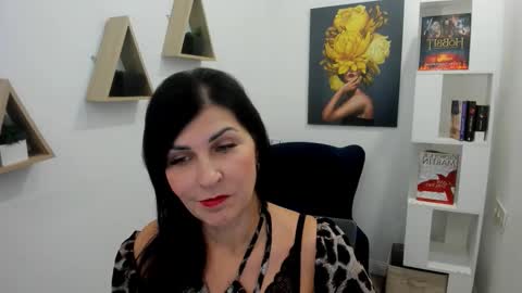 Ask me  online show from November 8, 4:04 am