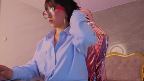 Mora  online show from April 2, 3:25 am