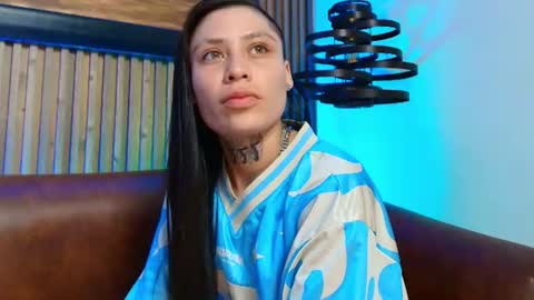 morganevans_t online show from July 28, 12:48 pm