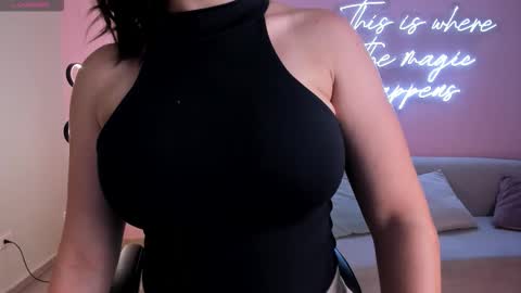 Morgan Hicks online show from February 23, 8:00 pm