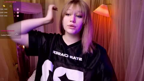 morvelyn online show from November 7, 10:12 pm