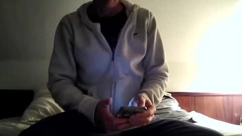 Tom online show from February 12, 9:40 pm