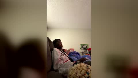 movesmoney030 online show from April 21, 1:31 am