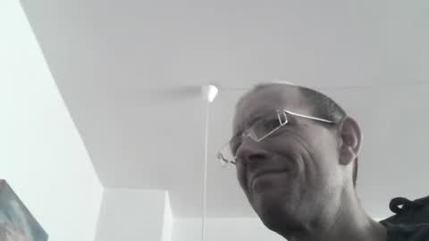 Snapshot of moviem1978 chatting on January 12, 11:07 am Frederik online show from January 12, 11:07 am