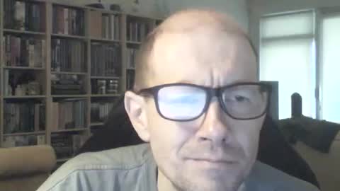 Snapshot of moviem1978 chatting on December 28, 10:14 am Frederik online show from December 28, 10:14 am