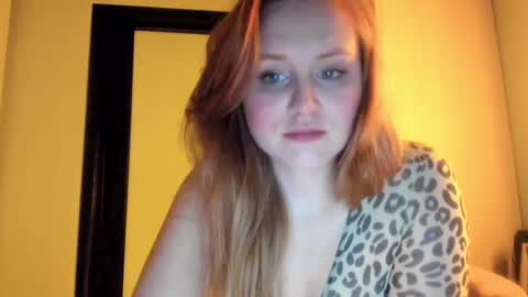 Eva  online show from December 8, 9:30 pm