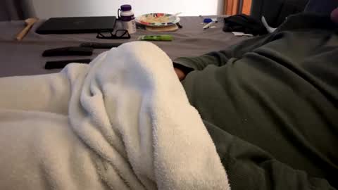 Sequoia-Cocked Hombre de Sur online show from April 5, 2:58 pm