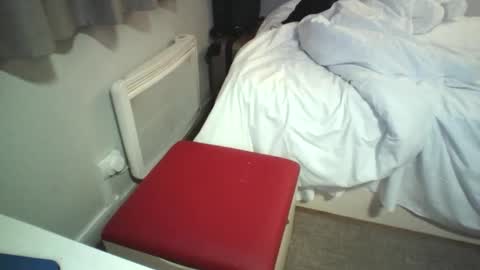 mr0699hotboy online show from December 1, 7:23 pm