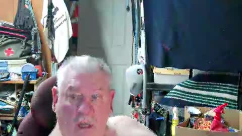 mr_canoe_licker_69 online show from January 27, 1:19 pm