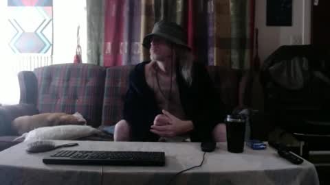 Snapshot of mr_happy12 chatting on September 22, 11:25 am mr_happy12 online show from September 22, 11:25 am