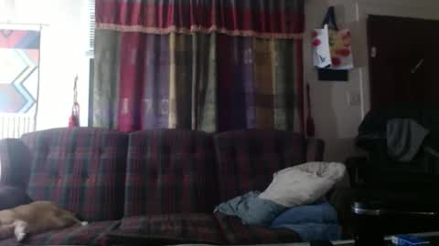 Snapshot of mr_happy12 chatting on October 28, 2:23 am mr_happy12 online show from October 28, 2:23 am