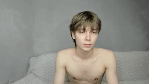 Makentoshi online show from April 11, 2:16 am