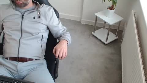mr_matthew_me online show from October 24, 2:51 pm