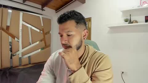 Snapshot of mr_mikee_ chatting on March 9, 3:01 am MIKEE online show from March 9, 3:01 am