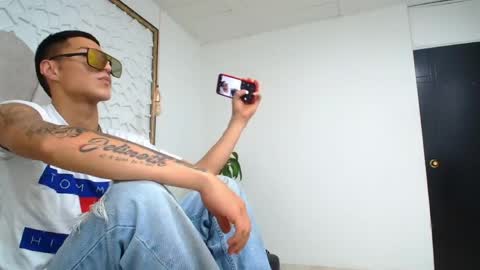 Mr Porn  online show from April 7, 1:35 pm