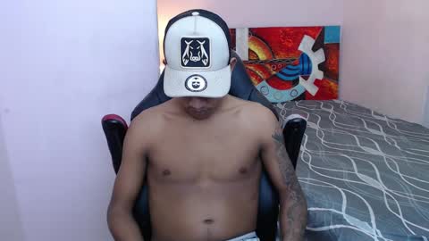 mr_stiven_ online show from February 6, 2:44 am