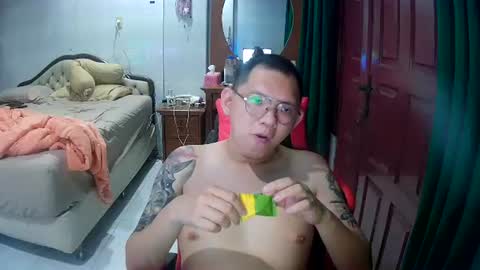 Snapshot of mr_thick89 chatting on September 21, 1:59 pm mr_thick89 online show from September 21, 1:59 pm