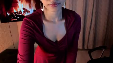Mr.  Mrs. Smith  online show from July 25, 12:52 am