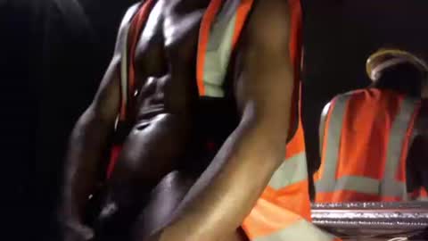 MrBigDiQ1 online show from February 19, 7:39 am