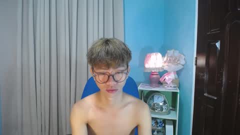 MARK  online show from December 5, 9:55 am