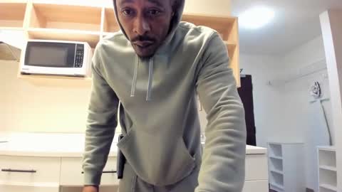 mromg007 online show from October 24, 11:33 am