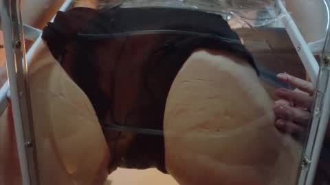 Lady Bellum online show from September 15, 1:29 am