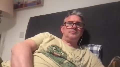 Mr Sensible online show from February 16, 2:32 am