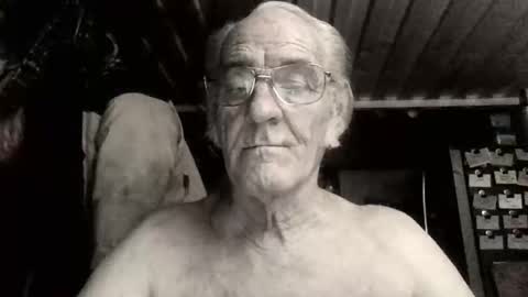 Chuck online show from March 21, 12:21 pm