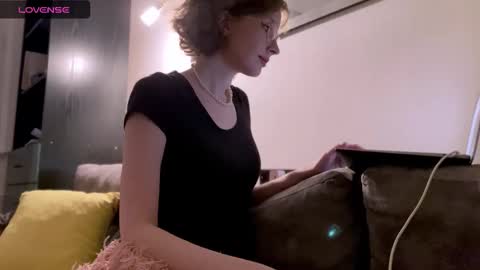 ms_christiana online show from March 23, 5:18 pm