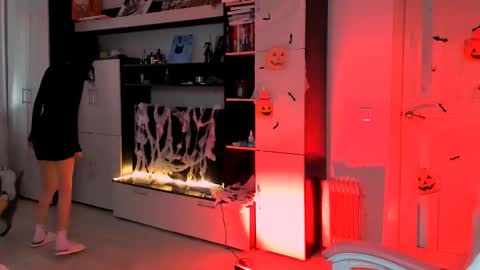 Snapshot of ms_emily_ chatting on October 27, 5:29 am ms_emily_ online show from October 27, 5:29 am