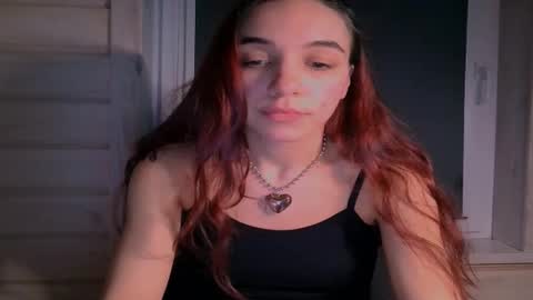 ms_sophiee online show from March 5, 8:32 pm