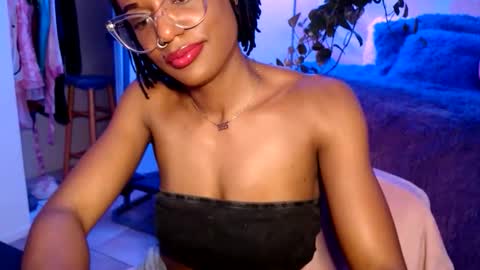 CocoSage online show from February 12, 10:02 pm