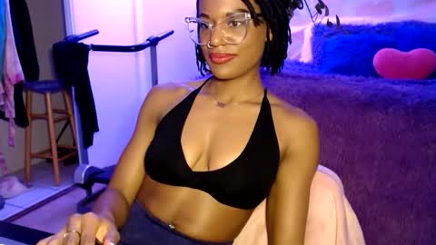 CocoSage online show from February 10, 9:40 pm