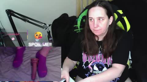 MsGamerGirl69 online show from April 22, 3:13 am