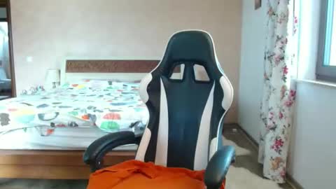 msmarshmallow1 online show from September 19, 11:03 am